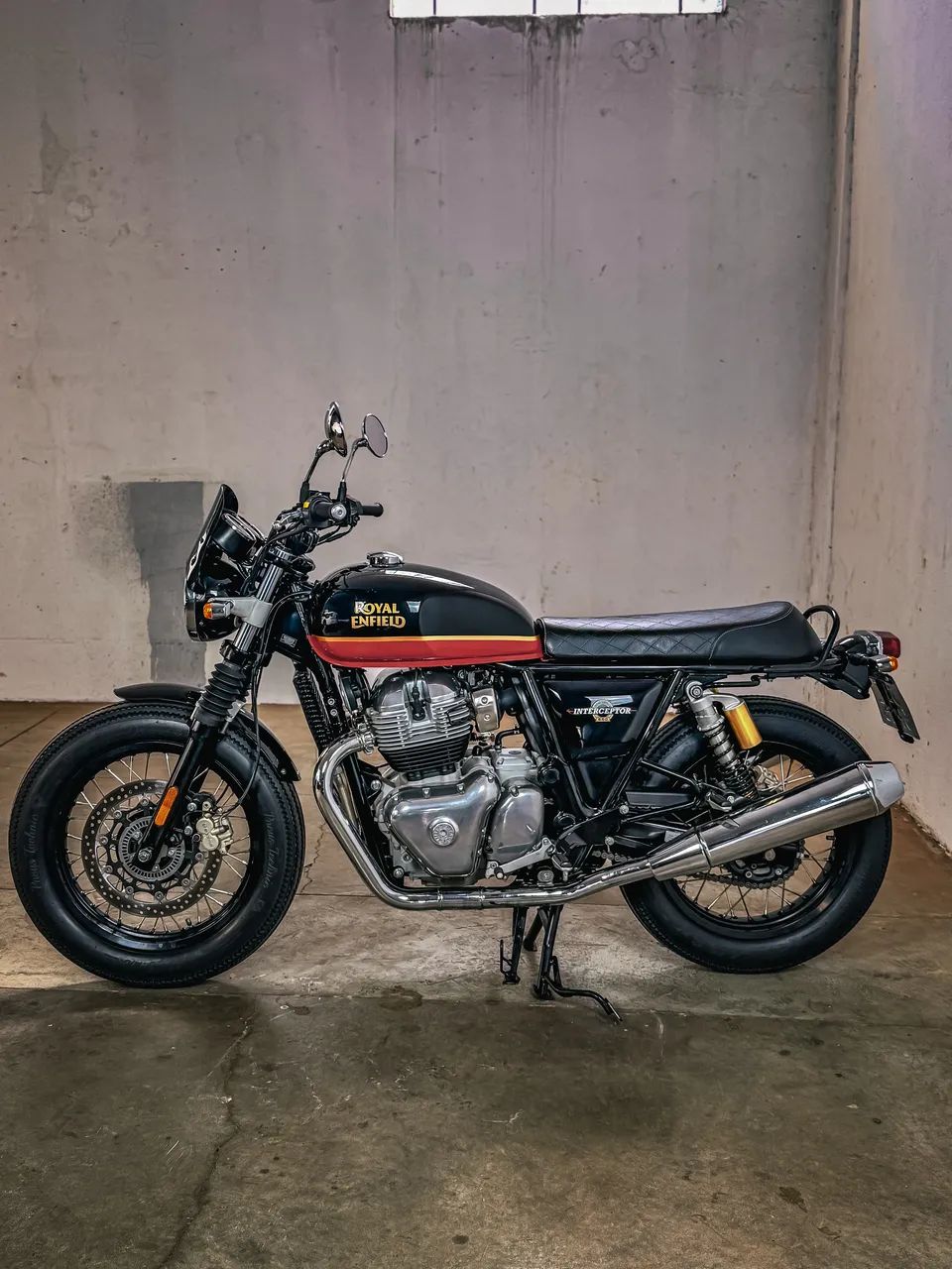 ROYAL ENFIELD INTERCEPTOR 650 - 2024  - Foto 5