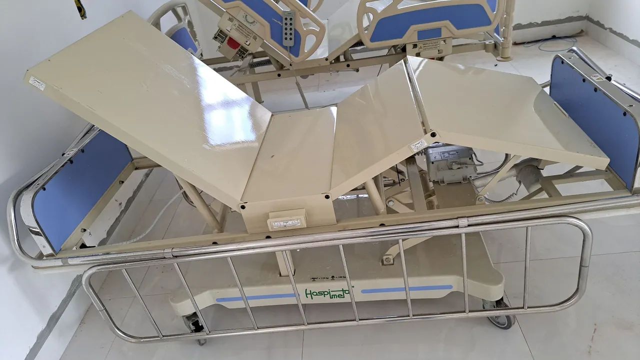 Cama hospitalar elétrica e transporte de paciente.  - Foto 4