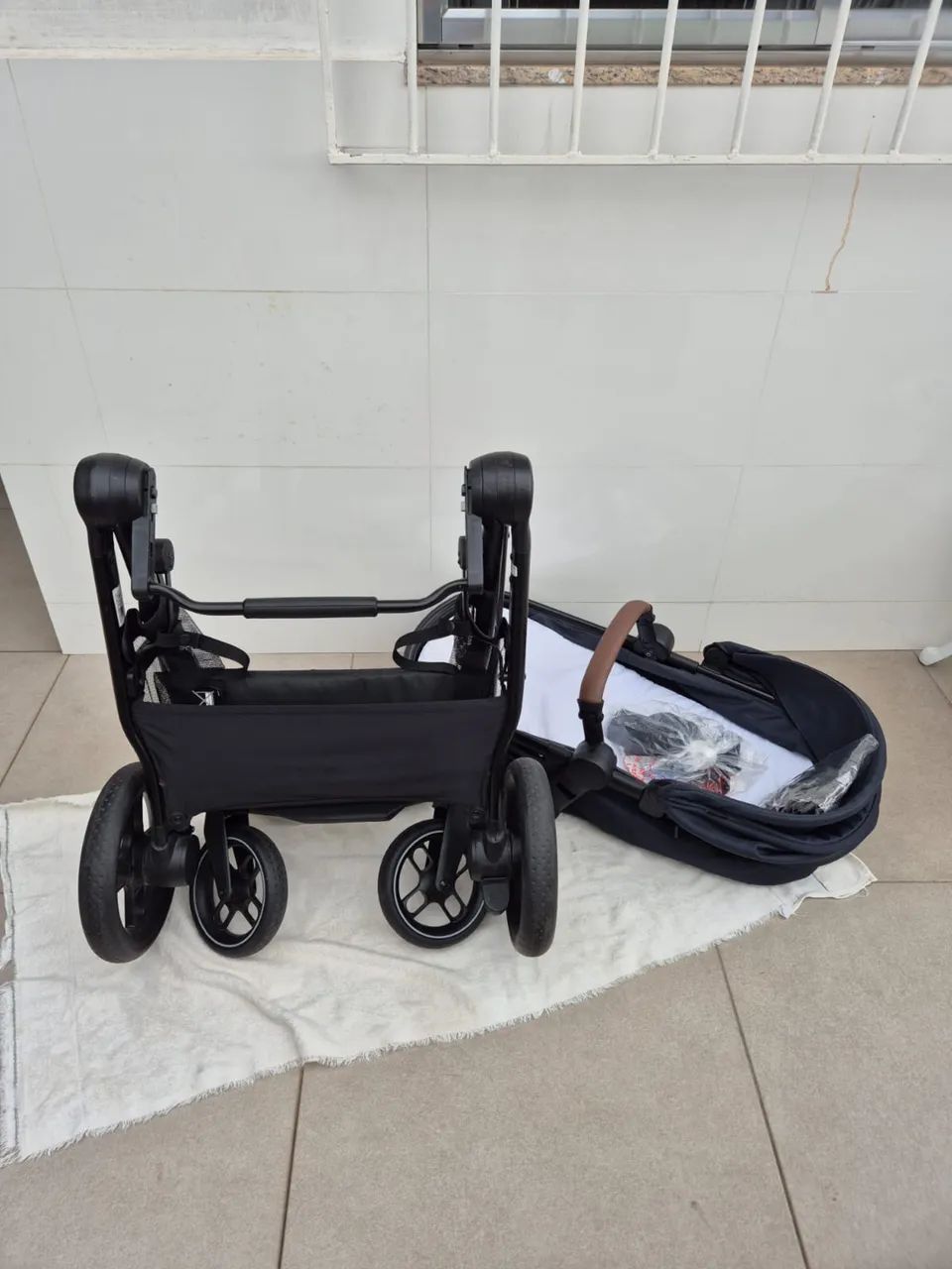 Carrinho de bebê + bebê conforto - Foto 5