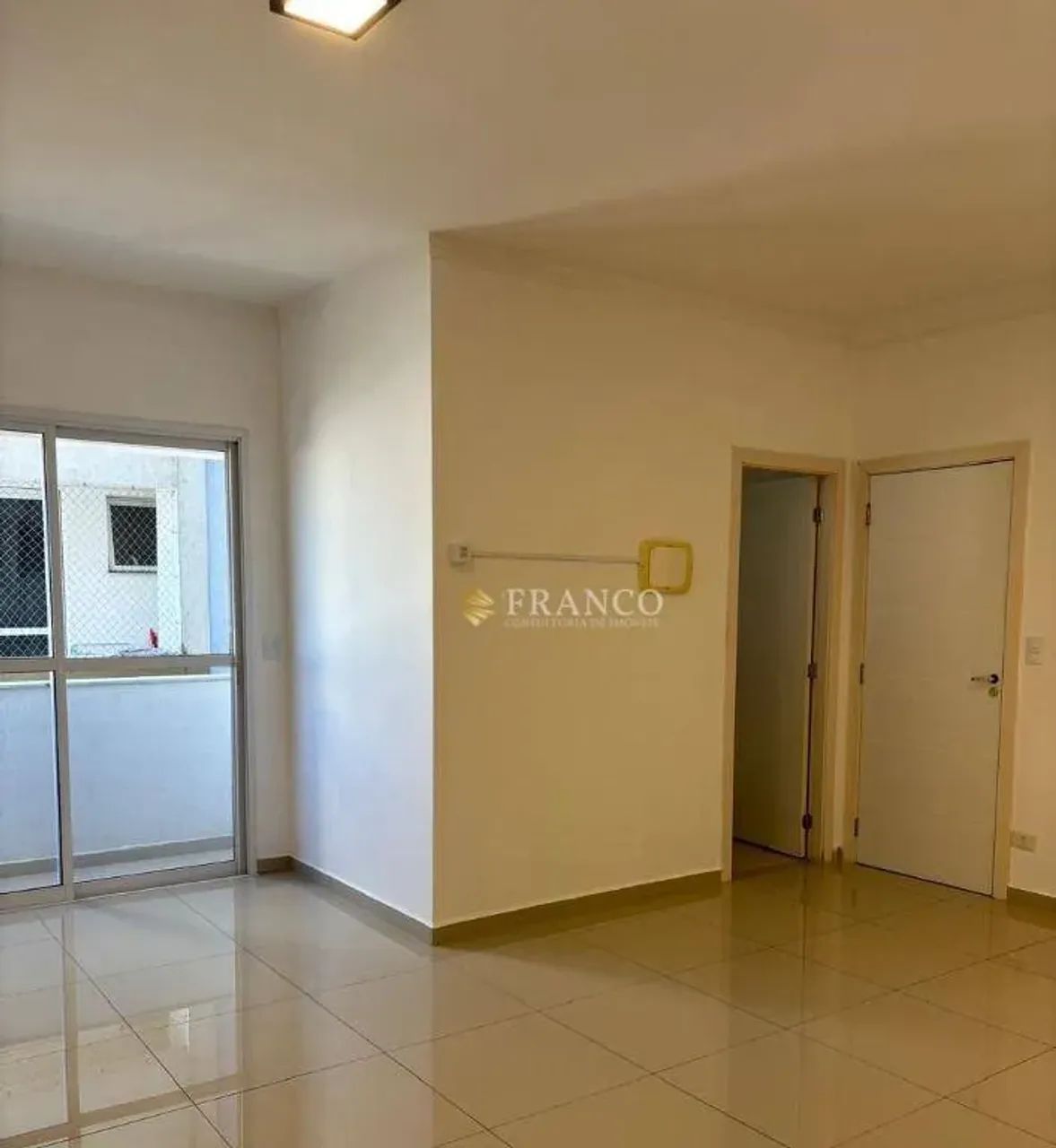 Kitnet com 1 dormitório à venda, 35,39m² - Edifício Quatro de Março - Taubaté/SP - Foto 2