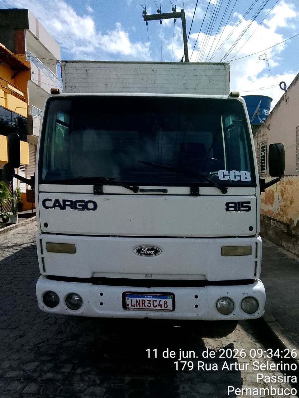 Caminhão baú 