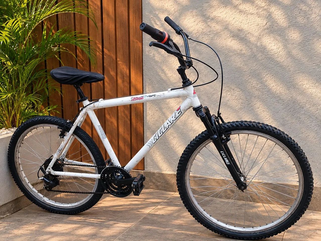 Bicicleta de alumínio 