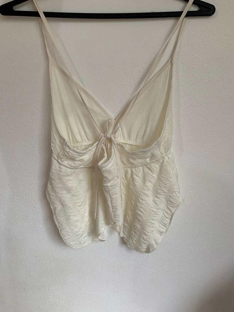 Blusa branca estilo borboleta  - Foto 2