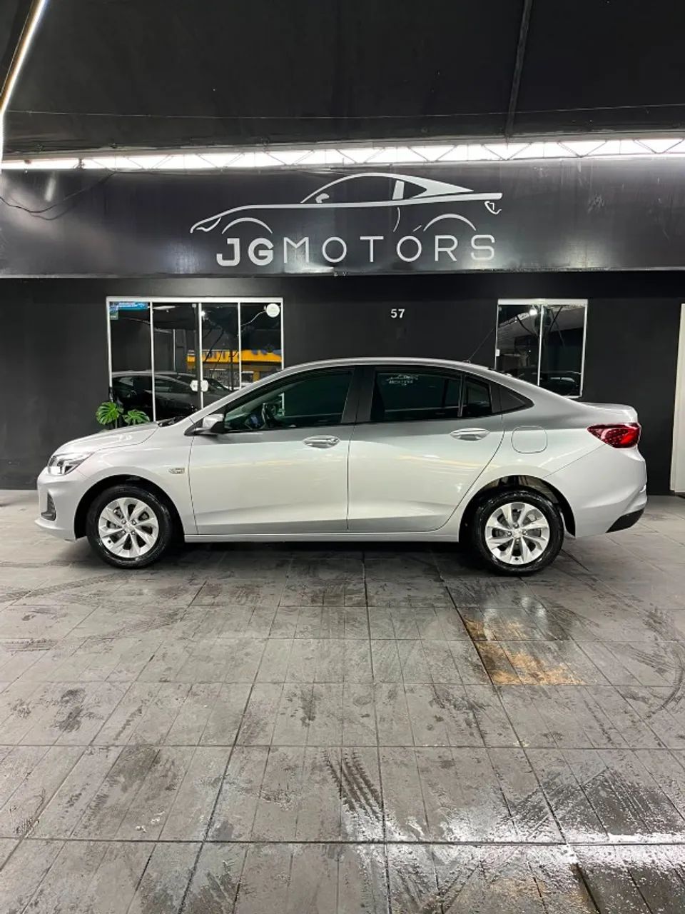 Chevrolet Onix Plus LT 1.0 12V Flex Mec. 4P 2023 - Foto 5
