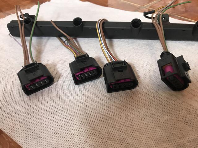 Plug conector + acabamento plástico bobina Gol G6