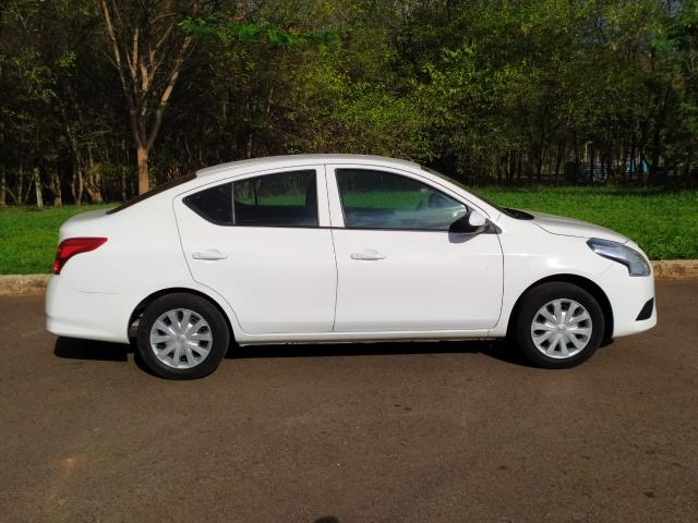 Nissan Versa SL 1.6 16V Flex fuel Mec. Completo 16/17 - Foto 6