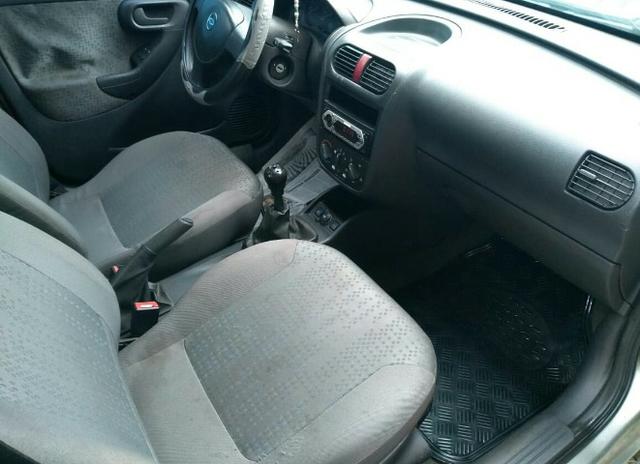 Corsa Sedan Premium 2006