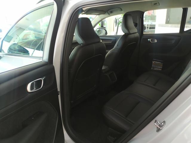 Volvo XC40 T4 - Foto 8