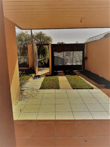 Linda Casa Jardim Anache No Asfalto Próximo Shopping dos Ipês - Foto 17