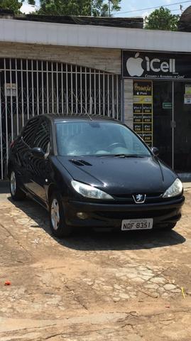Peugeot 206 1.4 flex 8v completo em dias por 9.900