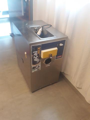Máquina Alphagel e balcão refrigerado - Foto 4