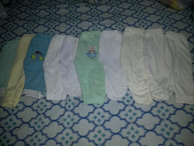 Lote roupas - Foto 2