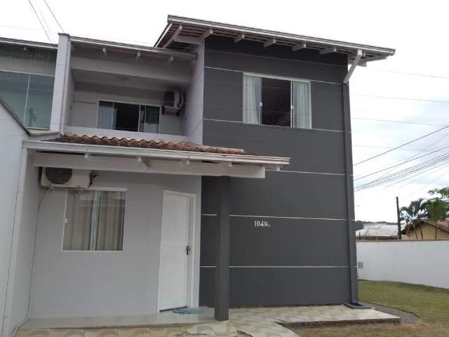 Sobrado Geminado esquina no Vila Nova - Ótima localização!