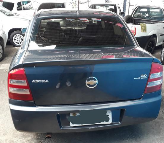 Astra sedan 2008 - Foto 2