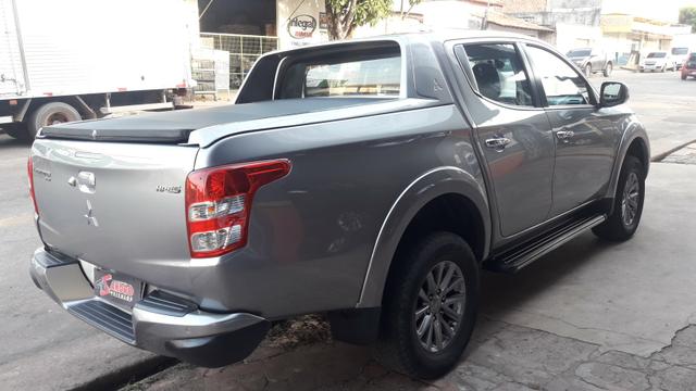 Triton hpes 2.4 2018/2019 4x4 diesel automático. ligar no * jean - Foto 4