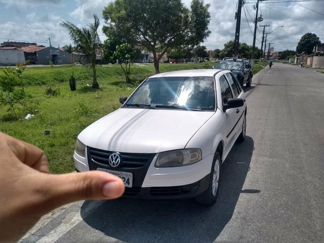 Vendo Gol G4 Básico (trava e vidro elétrico) CONTATO: * - Foto 3