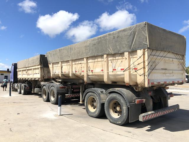 Volvo FH 440 2008/09 engatado no Bi caçamba Rosseti 2010 - Foto 7