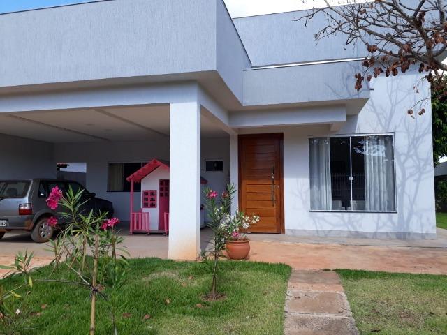 Casa 04 Quartos Rua 8 Lote 800 Metros Condominio Top