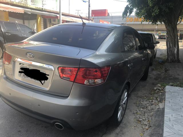Vende KiA cerato 1.6 - Foto 3