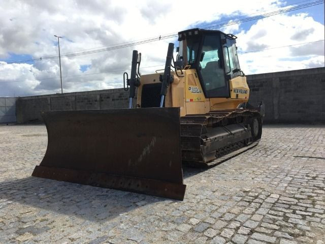 Trator de Esteira D150b R$ 290.000,00 - Foto 4