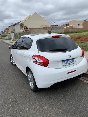Peugeot 208 - Foto 2