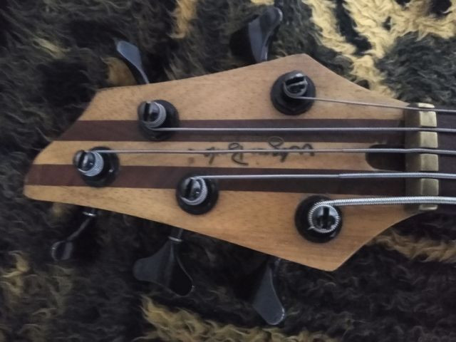 Baixo do luthier Wagner brito - Foto 4