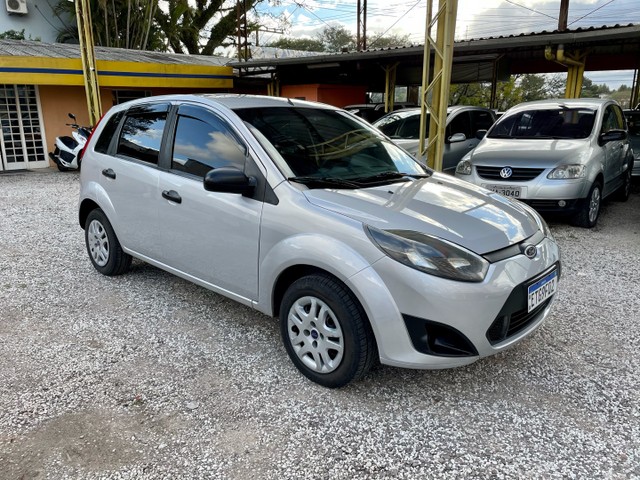 FIESTA HATCH 1.6 COMPLETO
