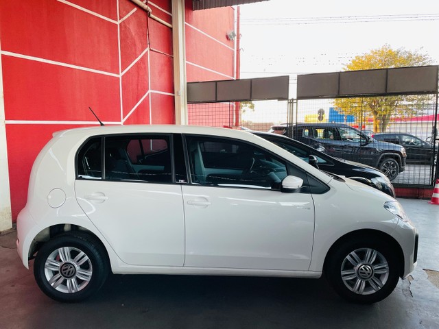 VOLKSWAGEN UP TSI