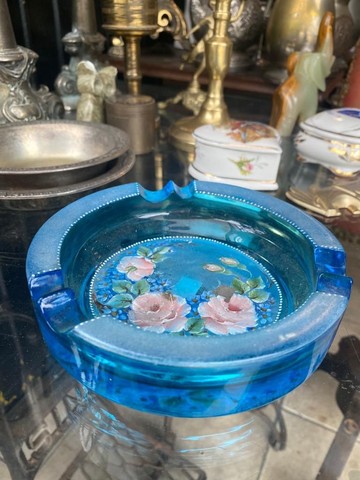 Antigo cinzeiro pintado à mão.  - Foto 4