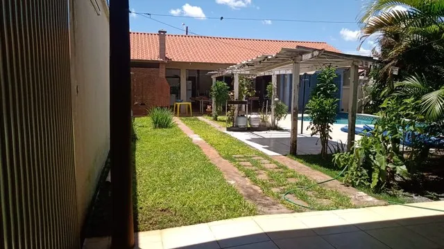 Sobrado e casa Recreio dos Funcionários Publico