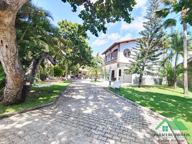 Vendo belíssima casa com quatro quartos no Paracuru.