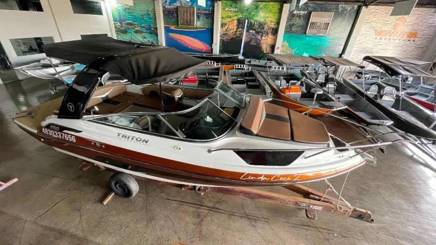 Lancha Triton 250 Open - (25 pés) - Ñ e Armati/NX/Focker/FS/Solara - Foto 2