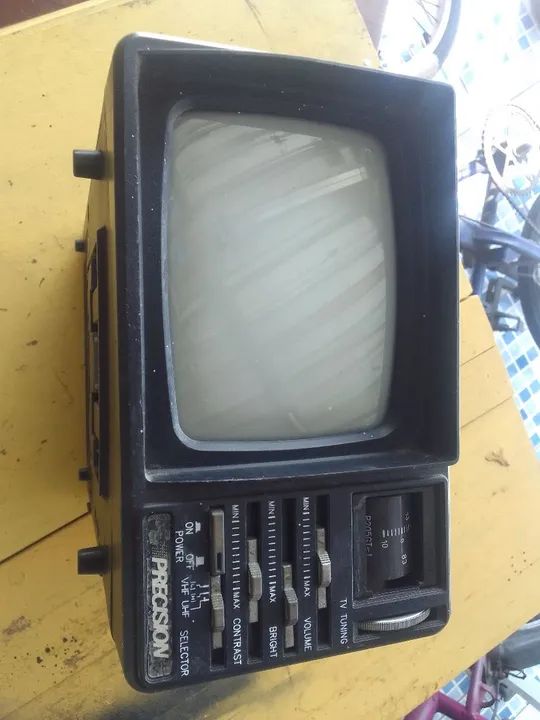 Televisão Portátil Precision - Para Reviver a Nostalgia! - Foto 3