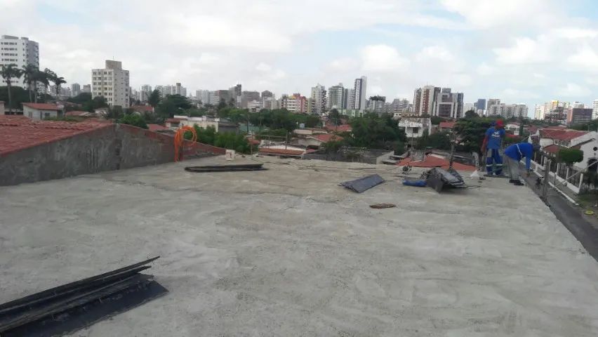 Galpão com 260 m² e mais estrutura para 10 kitnetes - Papicu - Foto 5