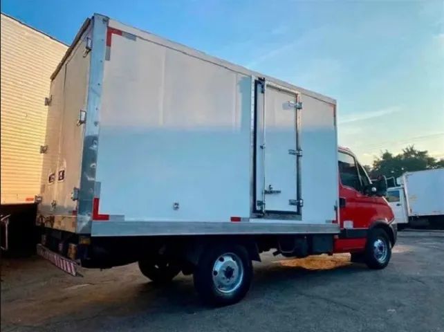 Iveco bau refrigerado 2015 - Foto 3