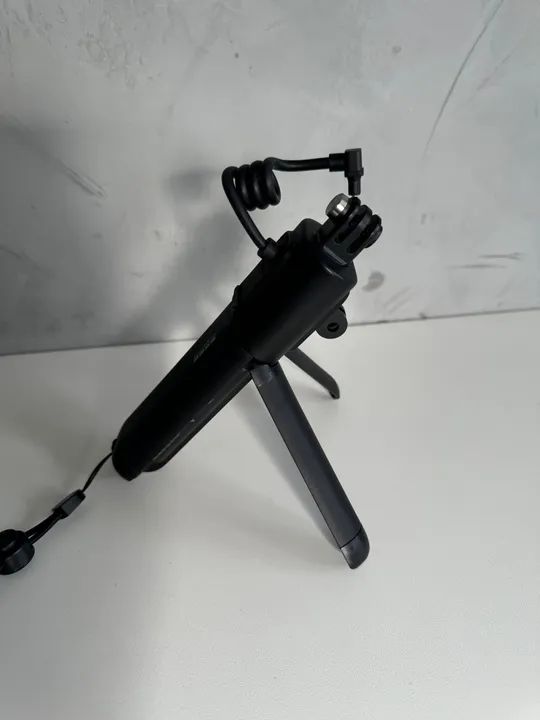 Volta - Bastão Com Bateria, Tripé E Controle Remoto - Gopro Cor Preto - Foto 5