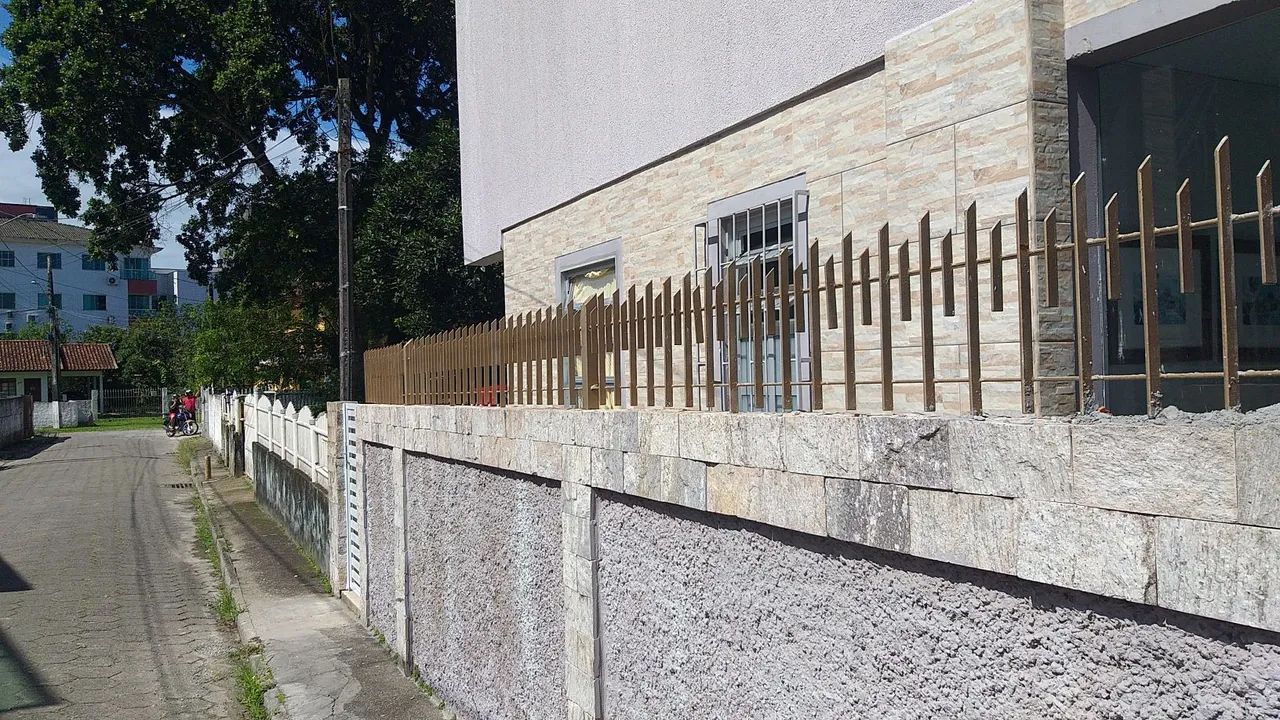 cerca de proteção /ferro GALVANIZADO.