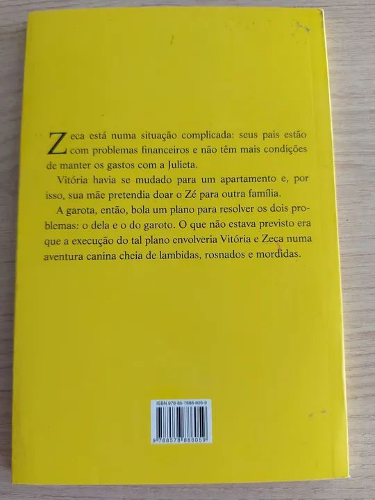 Livro Lambidas, rosnados e mordidas - Foto 2