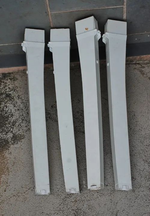 mesa redonda grosfilex miami 0,72 a x 0,98 diametro altura regualvel , retirada - Foto 6