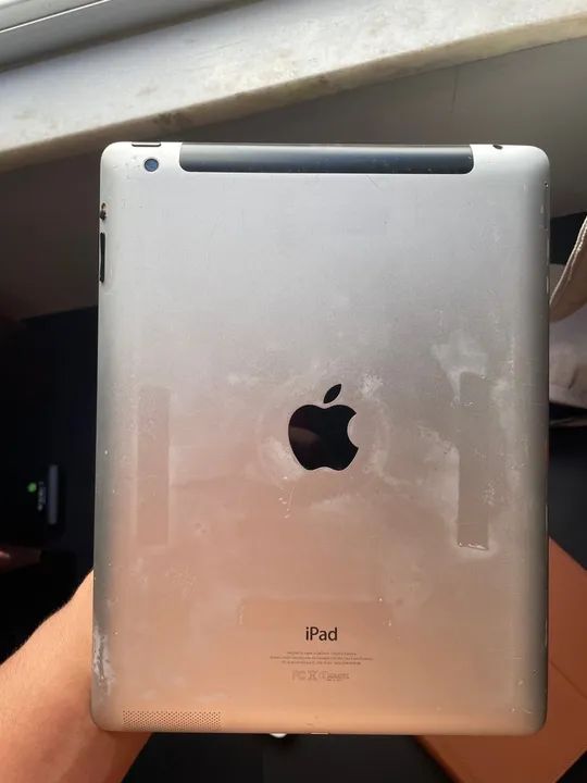 Ipad 4 Geração (Apenas para uso das peças) - Foto 2