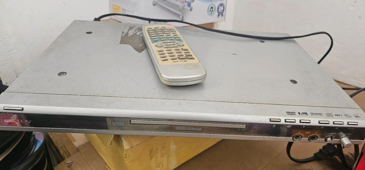 DVD Player TecToy + CDs dvds