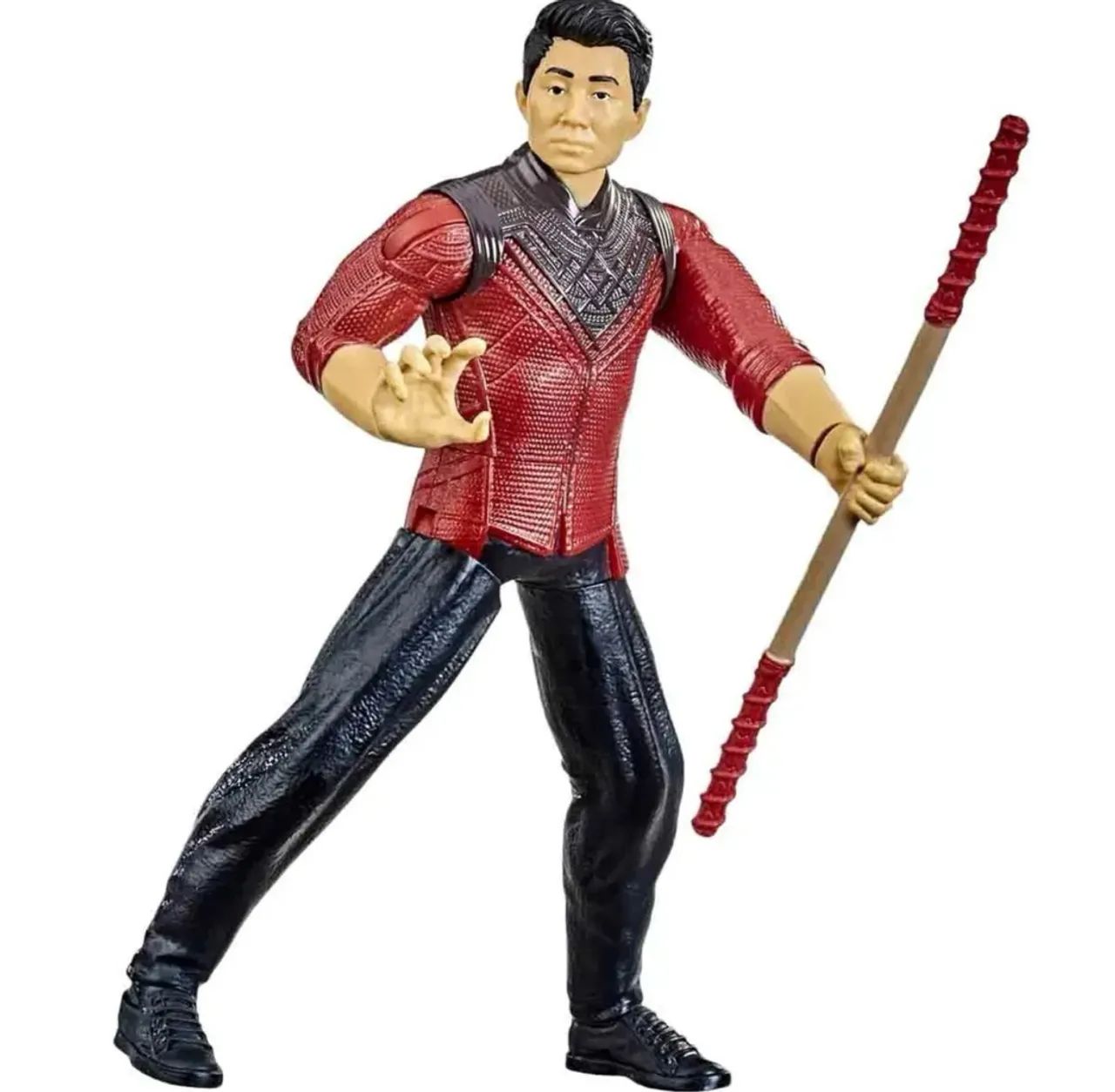 Boneco Shang Chi ataque com bastão Hasbro.