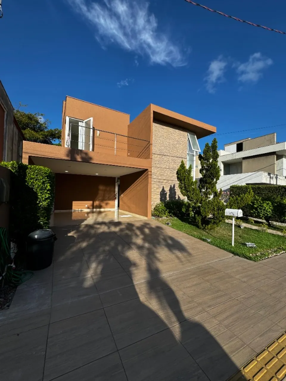 Vendo Casa de Alto Padrão no Residencial Bela Vista, 300m², 04 Suítes - Serraria.