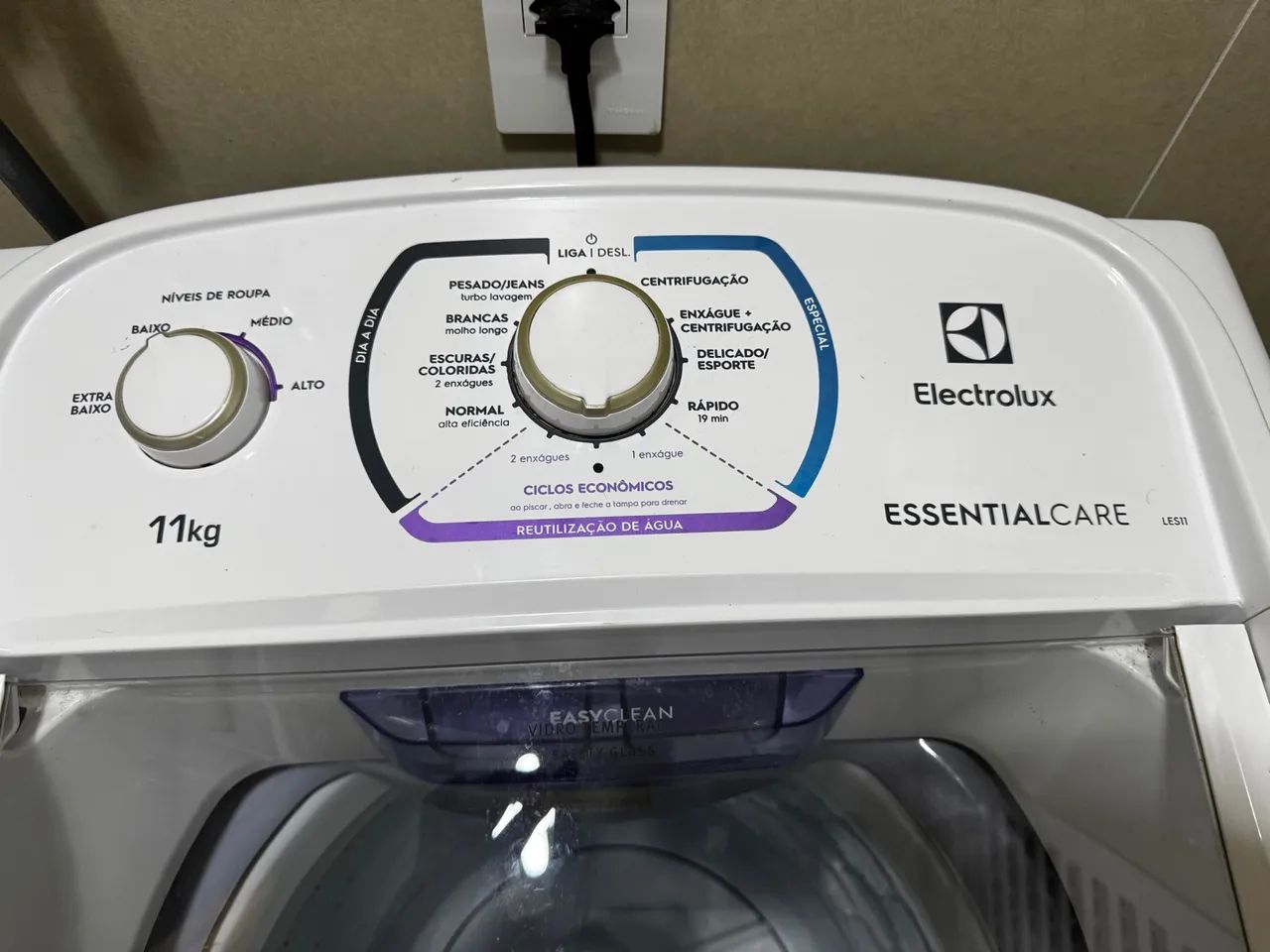 Máquina de Lavar Electrolux 11kg - Seminovo - Foto 4