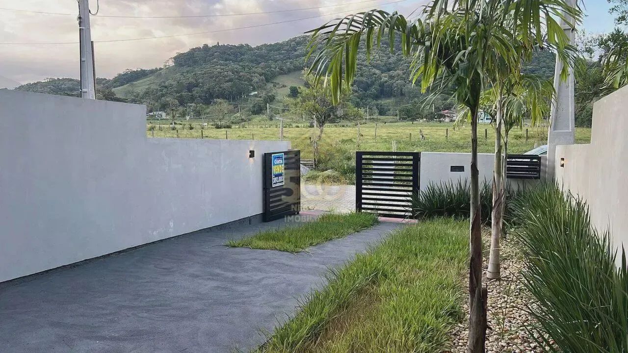 DU/ Sobrado à venda 3 dormitórios em Forquilhas, com 2 vagas de garagem. - Foto 3