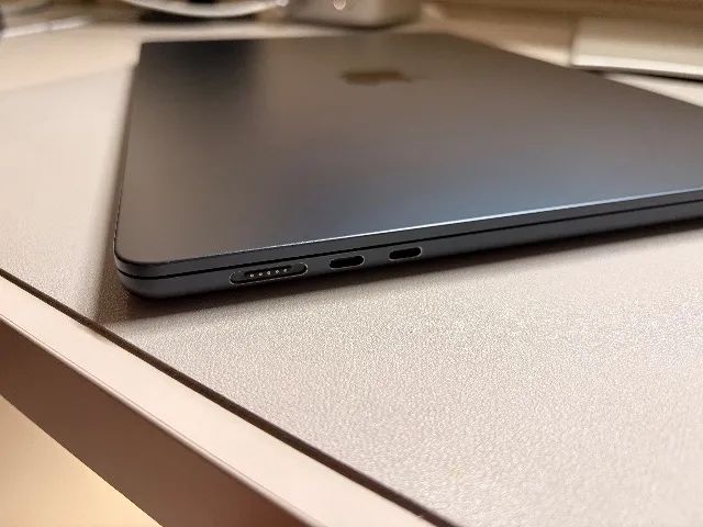 MacBook Air 15'' m3 16gb 512ssd Midnight - Foto 6