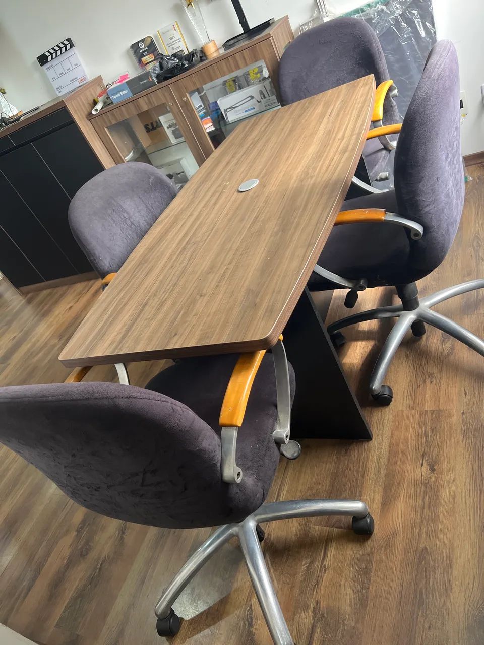 Mesa para reunião64861125251714121