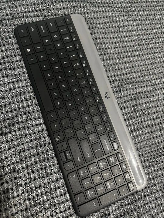 Teclado Logitech K420 Sem Fio - Seminovo