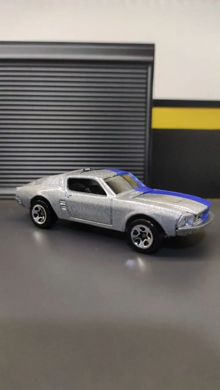 Ford Mustang de 1968 - Hot Wheels (five pack)