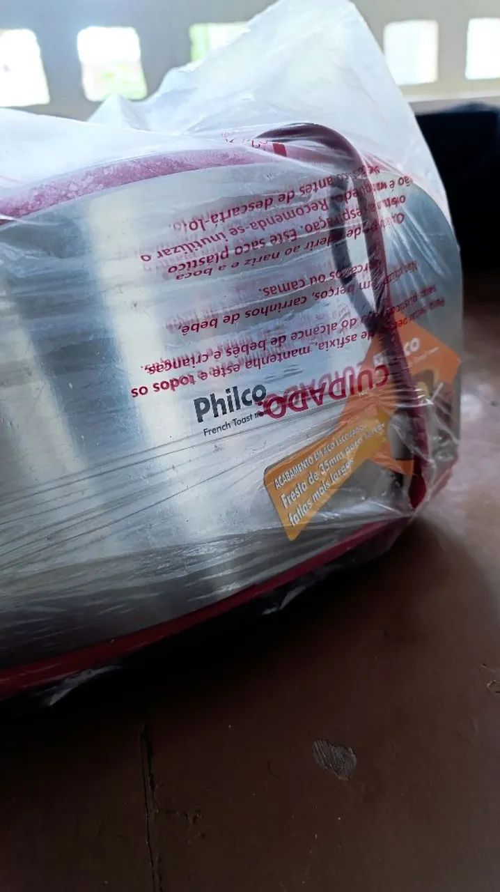 Sanduicheira Philco - Nova
